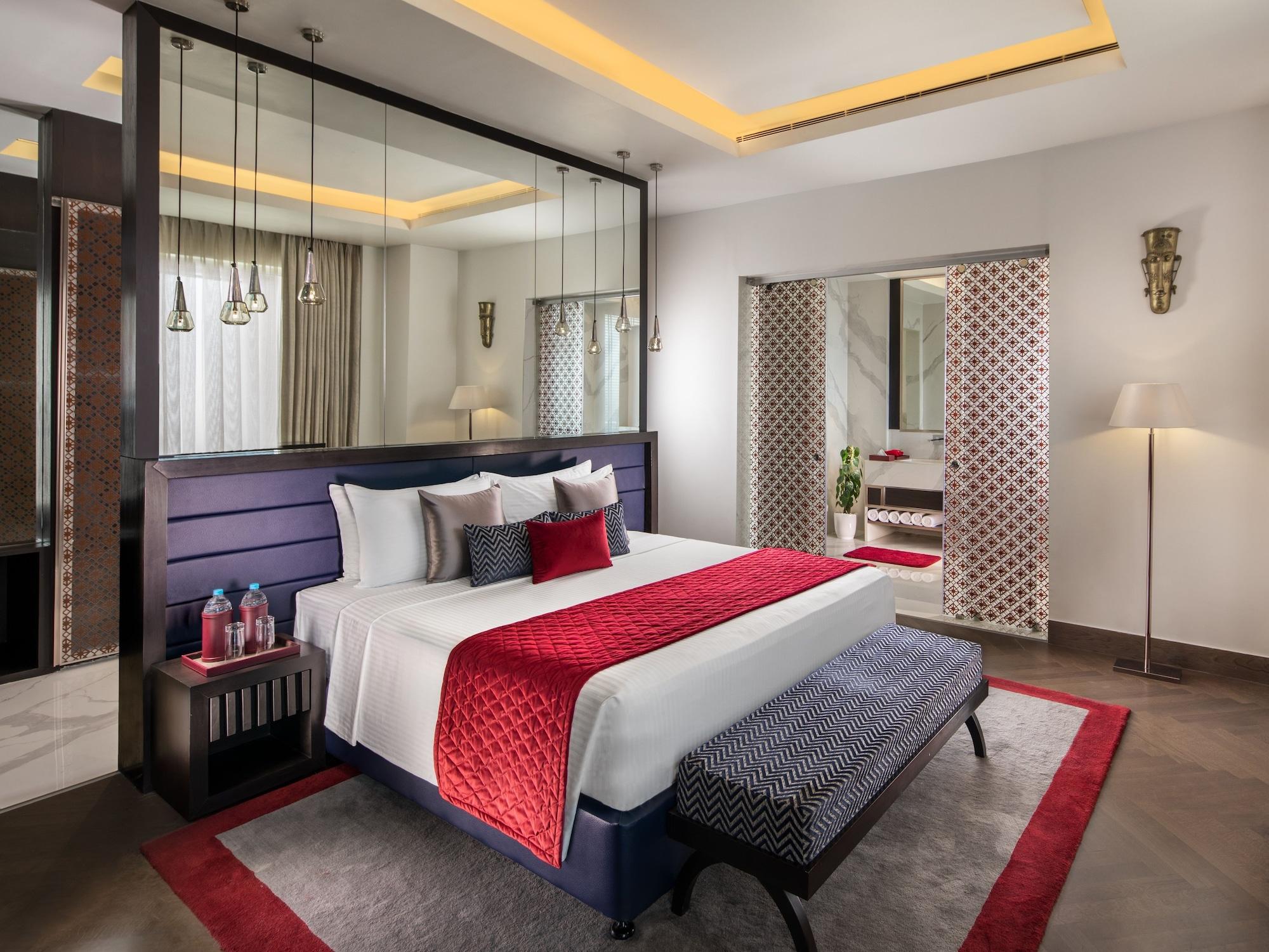 Sandal Suites By Lemon Tree Hotels Noida Exteriör bild