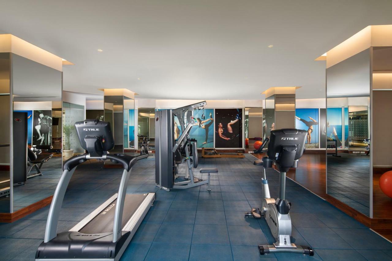 Sandal Suites By Lemon Tree Hotels Noida Exteriör bild