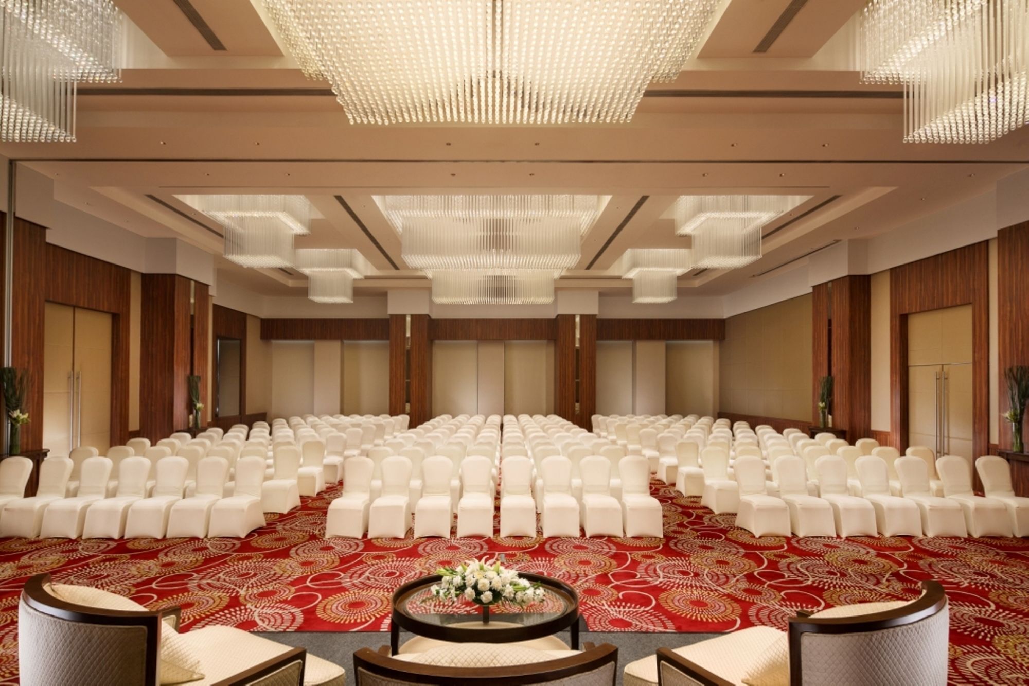 Sandal Suites By Lemon Tree Hotels Noida Exteriör bild