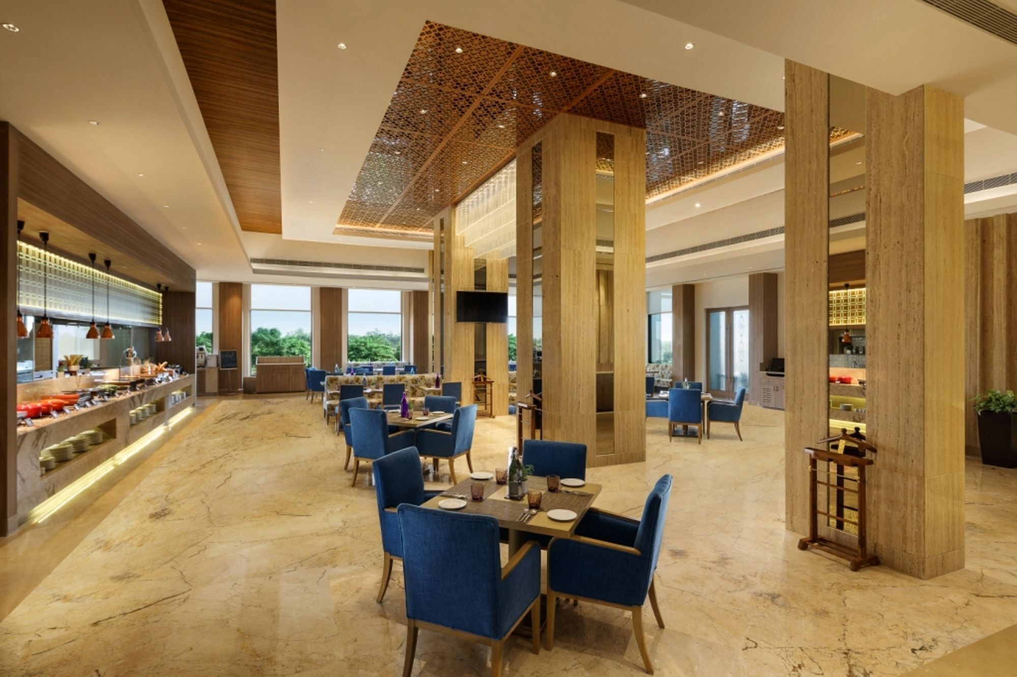 Sandal Suites By Lemon Tree Hotels Noida Exteriör bild